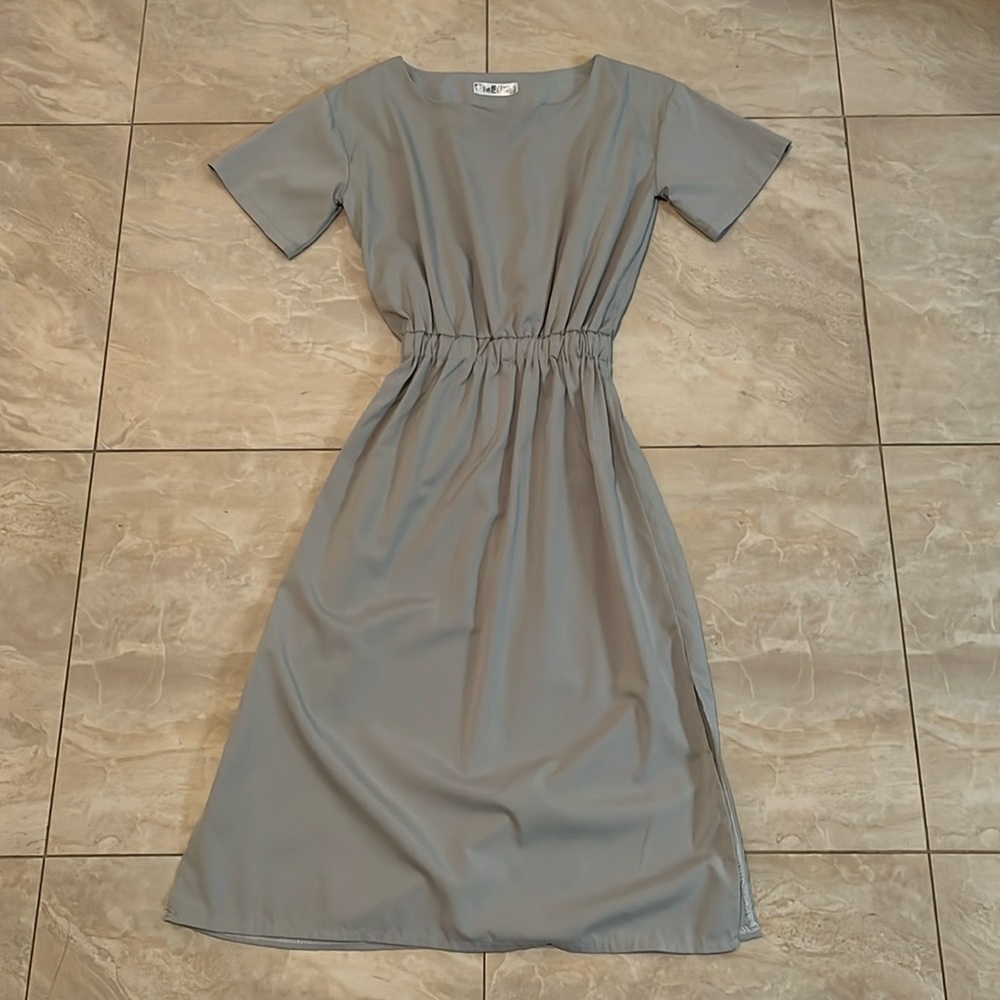 Elastic waist midi dress